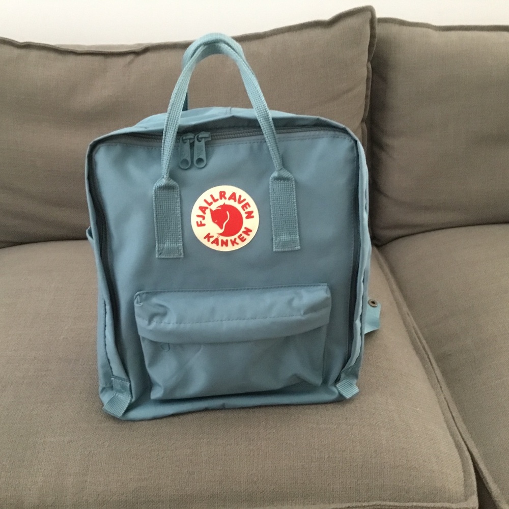Fjallraven Kanken backpack medium size blue